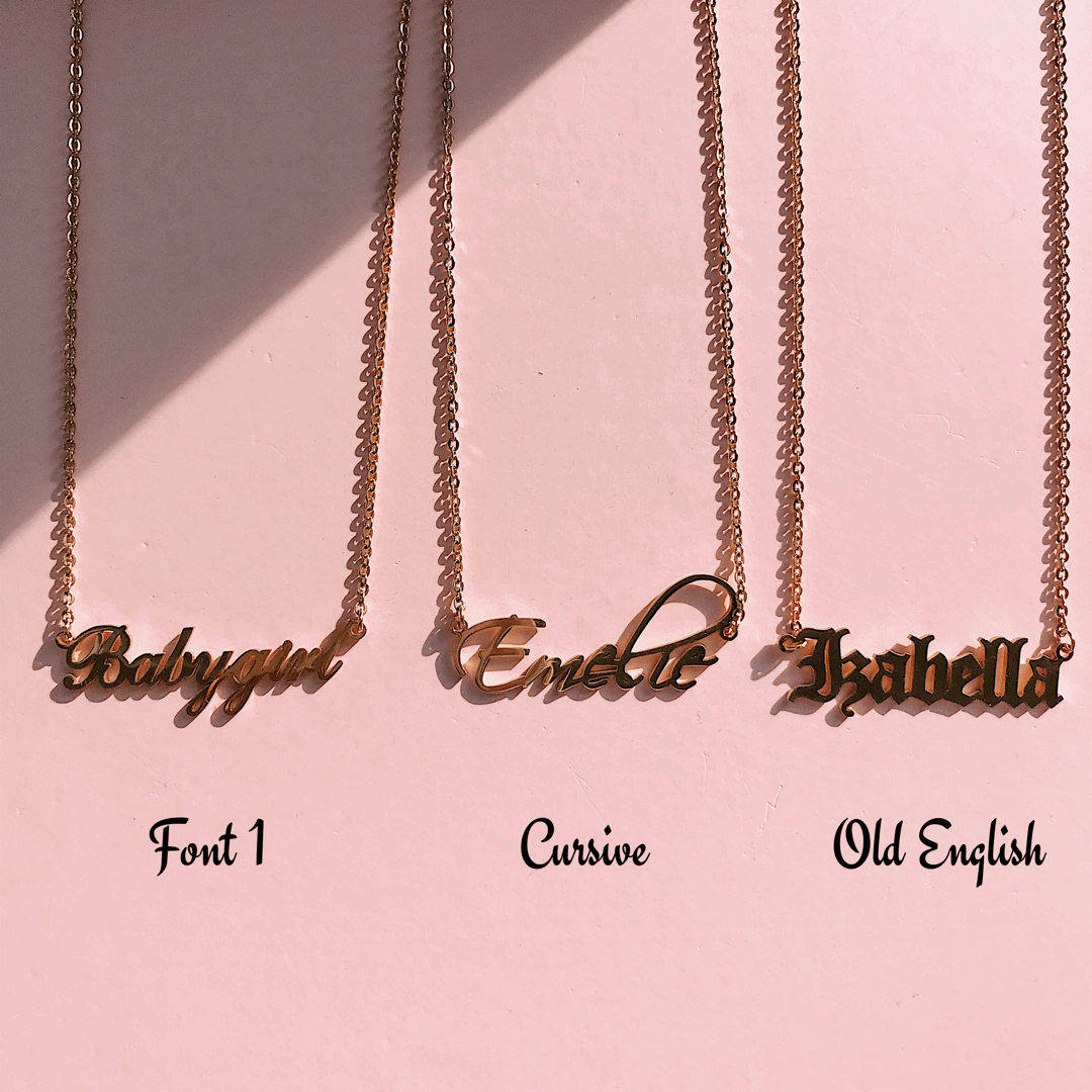 Cursive Necklace Silver / Gold / Rosegold