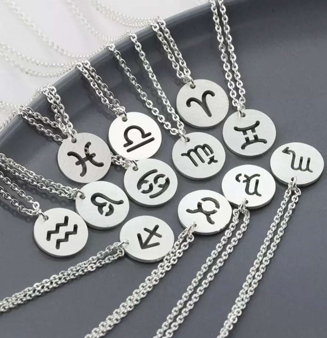 Zodiac Sign Necklace (Silver/Guld)