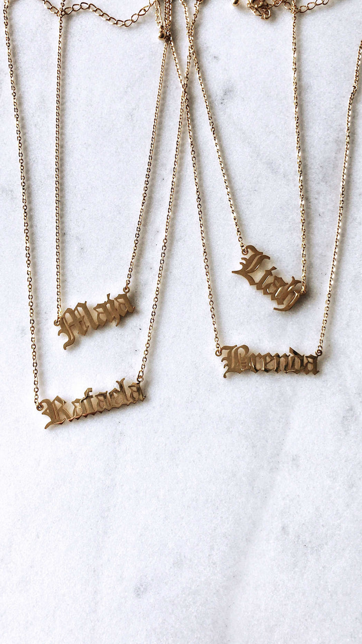 Old English Nameplate Gold